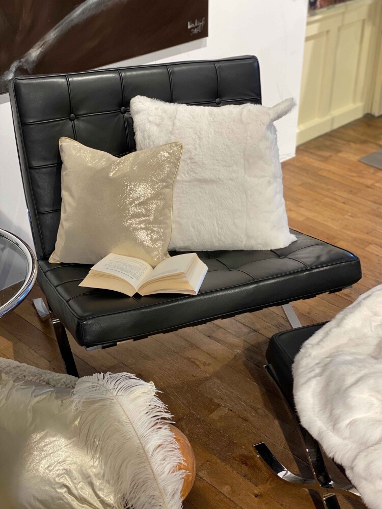 von Hohenstein Fellkissen Rabbit weiß