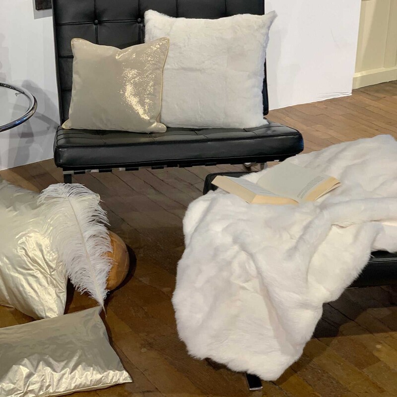 von Hohenstein Felldecke Rabbit weiß