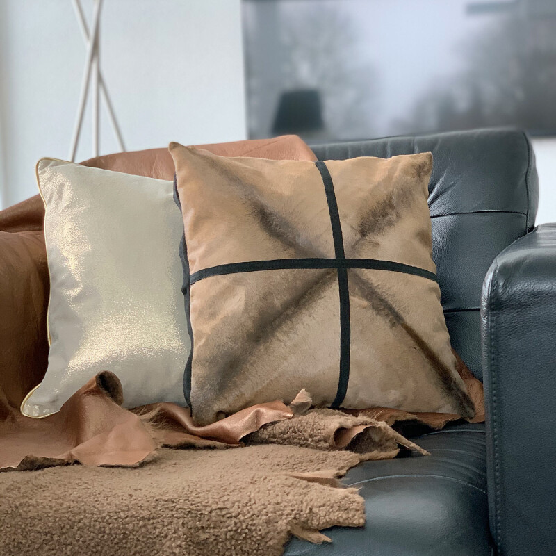 von Hohenstein Fellkissen Kalb Natur